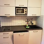 2 Im Haus Am Mit Terrasse Und Wintergarten Sellin (Rugen)