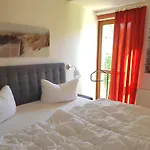 2 Im Haus Am Mit Terrasse Und Wintergarten Apartment *