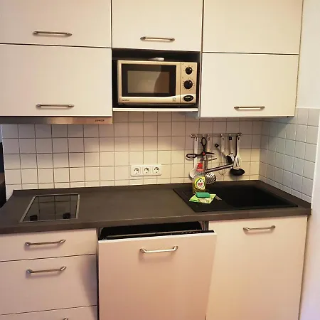 2 Im Haus Am Mit Terrasse Und Wintergarten Sellin (Rugen)